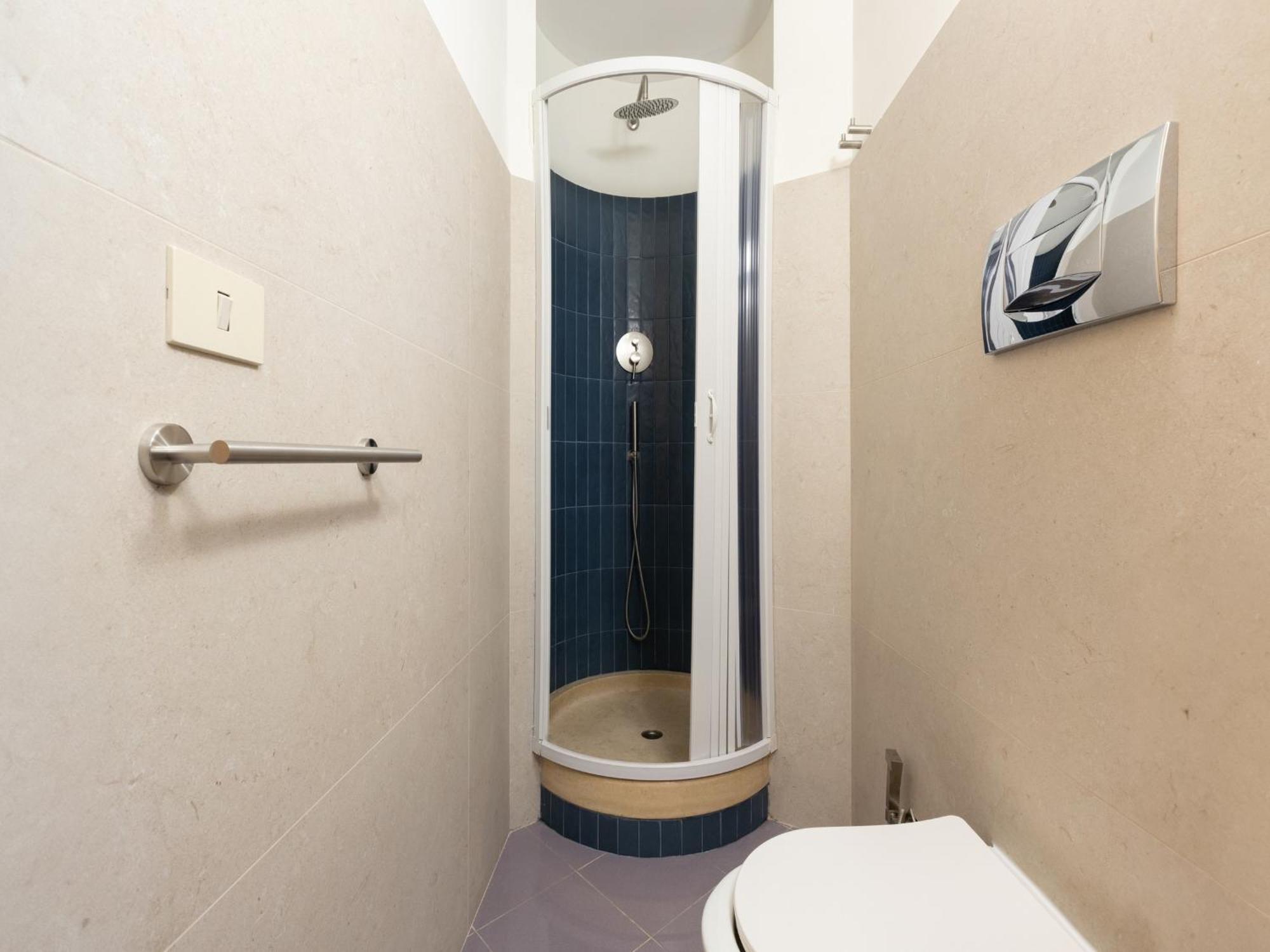 The Best Rent - Two-Bedroom Apartment With Terrace Near Trevi Fountain Рим Екстер'єр фото